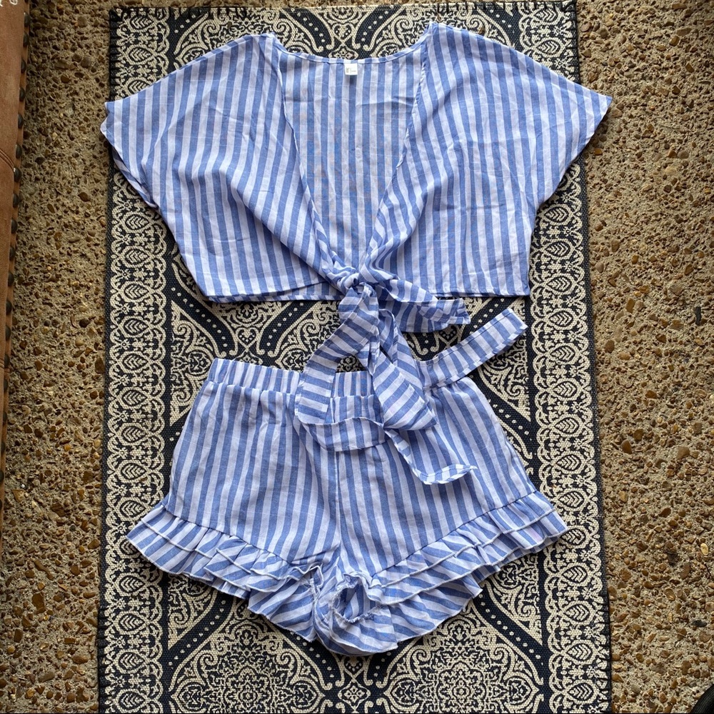 STRIPED TWO PIECE SET